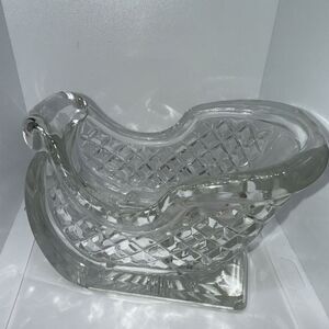 Vintage Santa Sleigh Christmas Centerpiece Diamond Cut 24% Lead Crystal Glass 7"